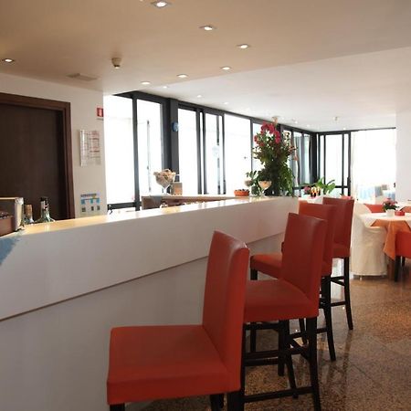 Hotel San Carlo Lignano Sabbiadoro Esterno foto
