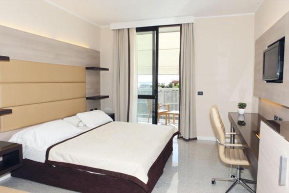 Hotel San Carlo Lignano Sabbiadoro Esterno foto